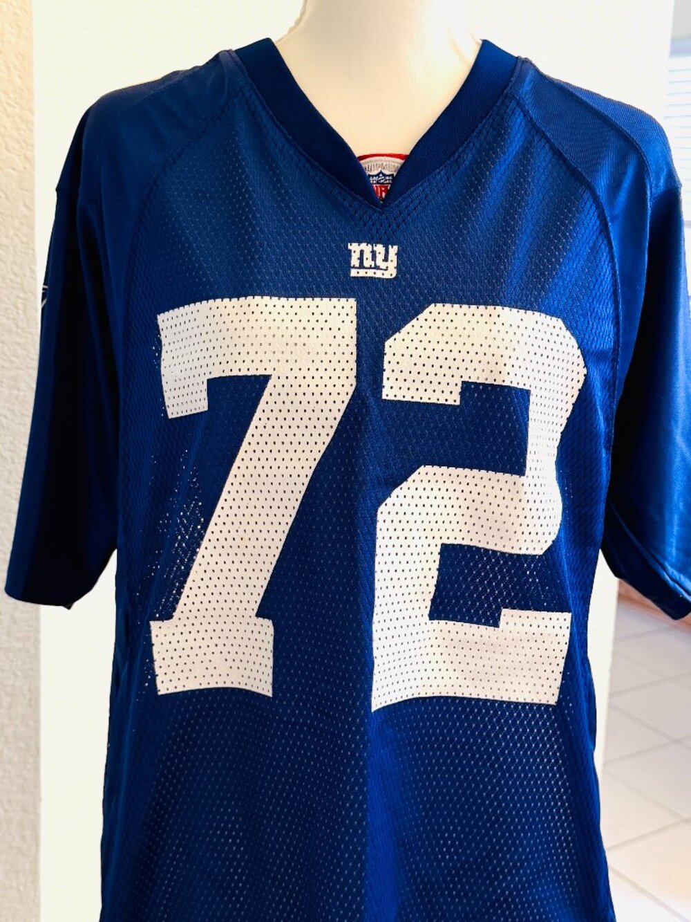 Official Reebok New York Giants football jersey Osi Umenyiora’s number 72- Large